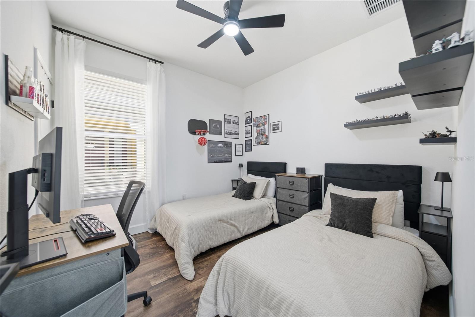 29218 PERILLI PL — photo 18