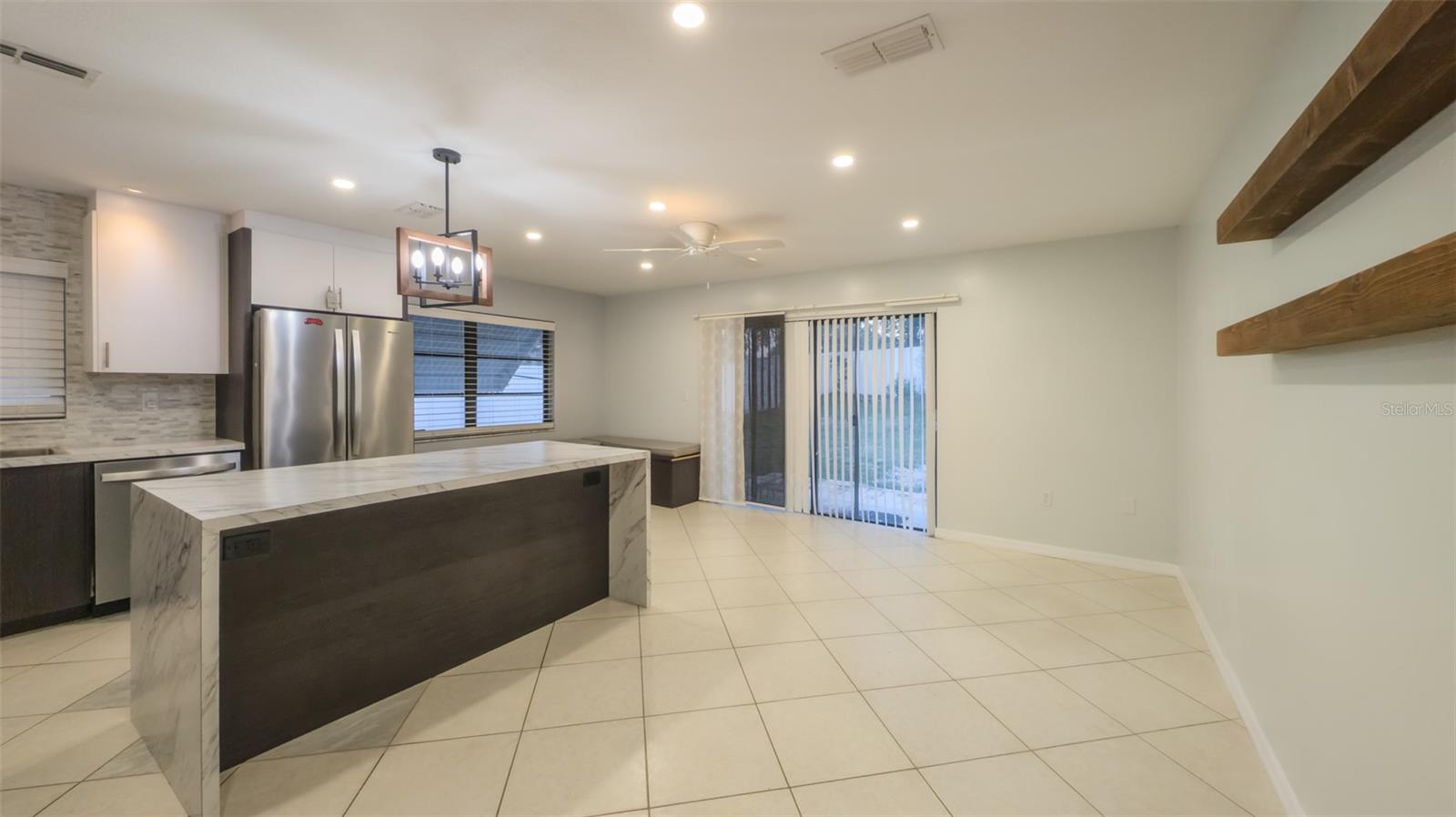 7910 RIVERDALE DR — photo 24