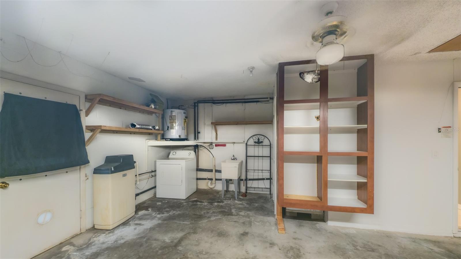 7910 RIVERDALE DR — photo 11