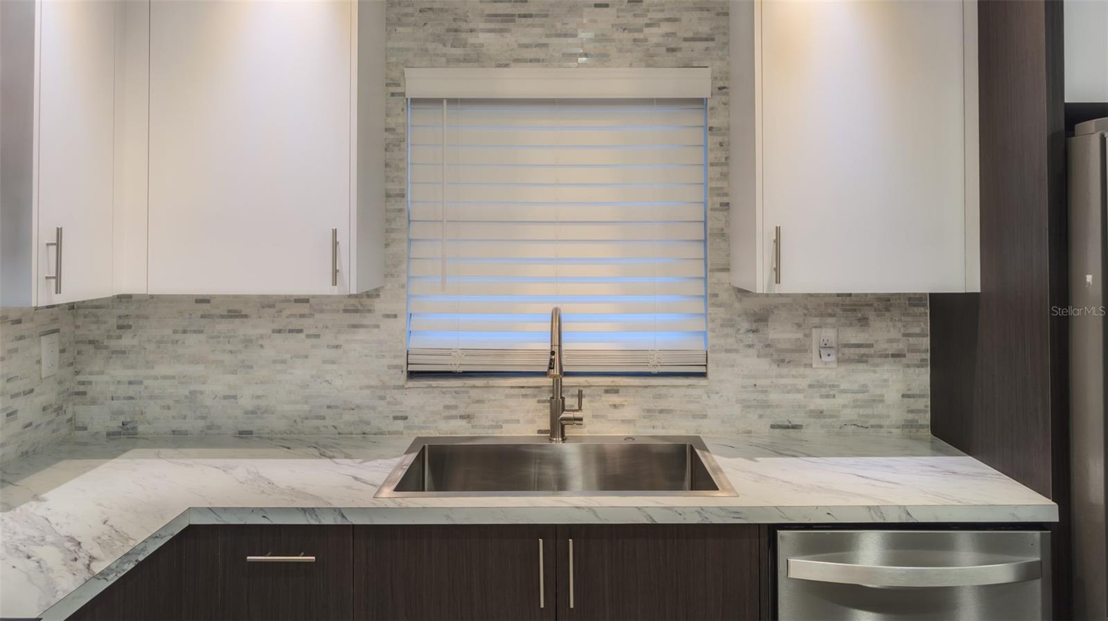 7910 RIVERDALE DR — photo 22