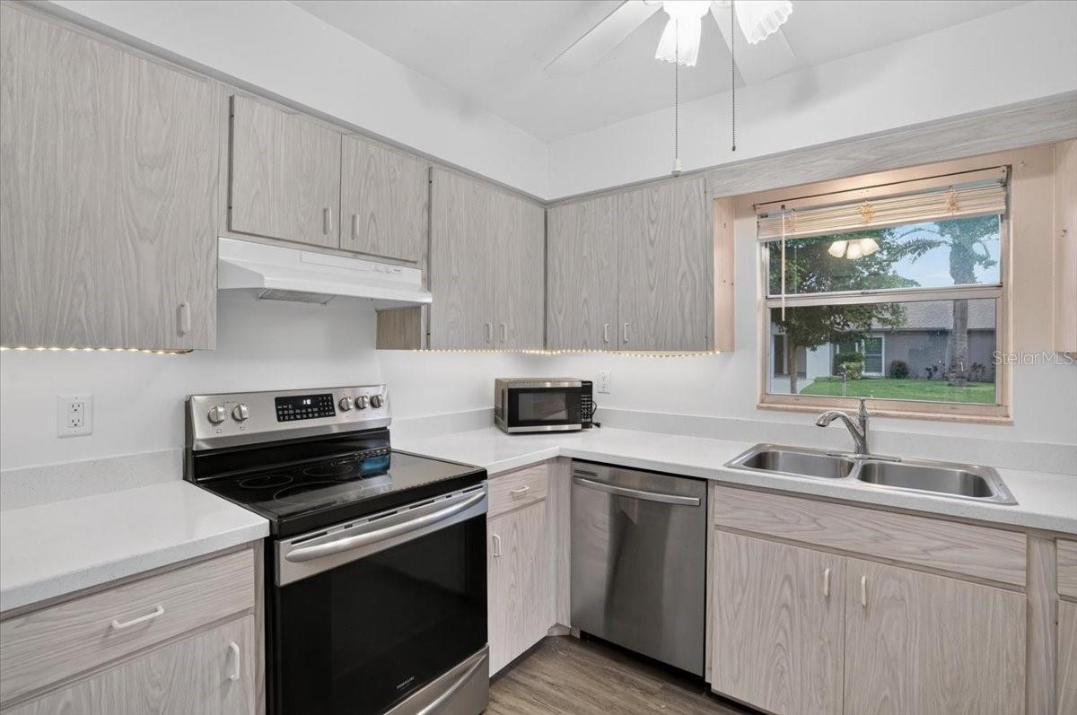1340 GRAND BLVD #205 — photo 12