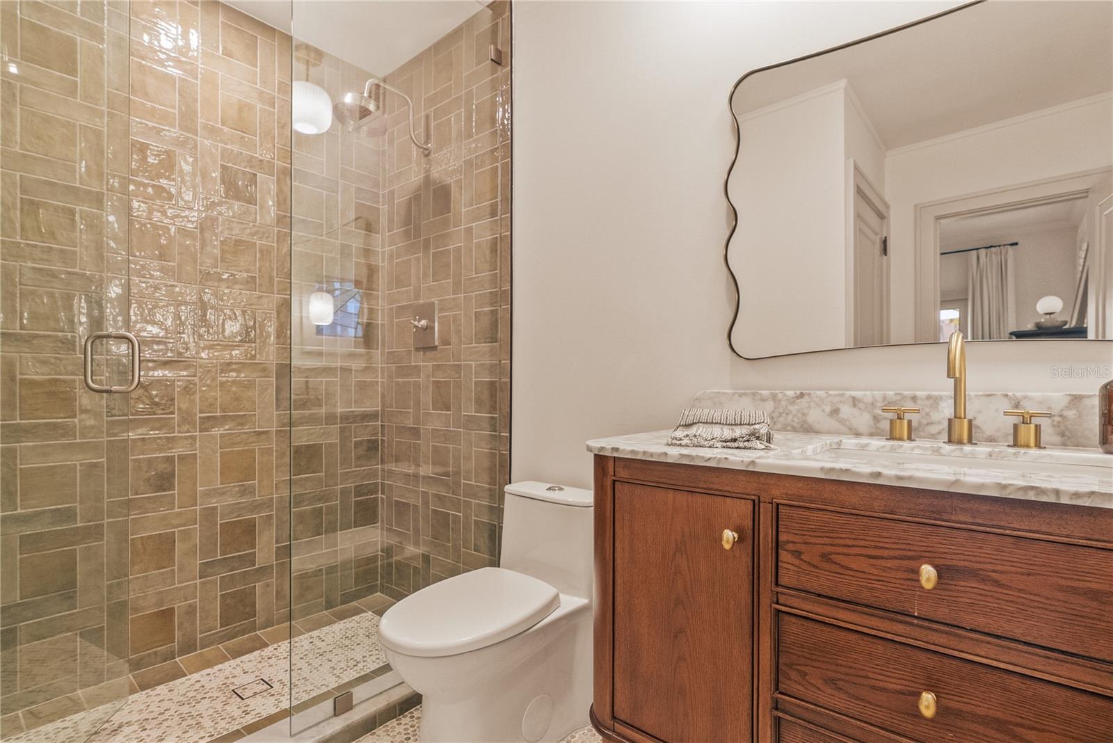 4521 W AZEELE ST — photo 28