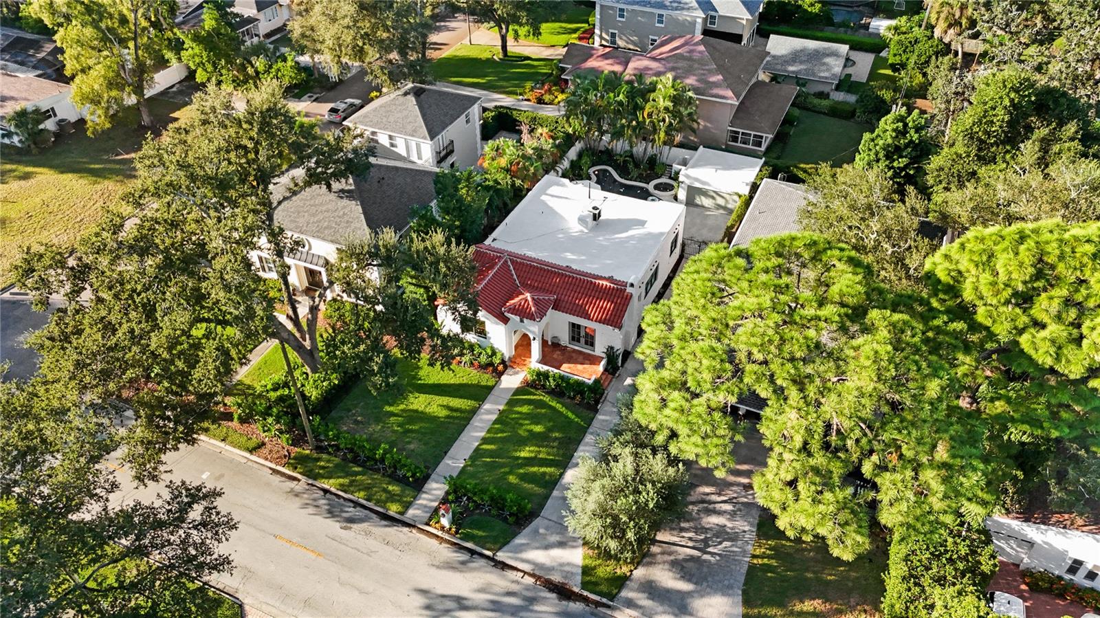 4521 W AZEELE ST — photo 45