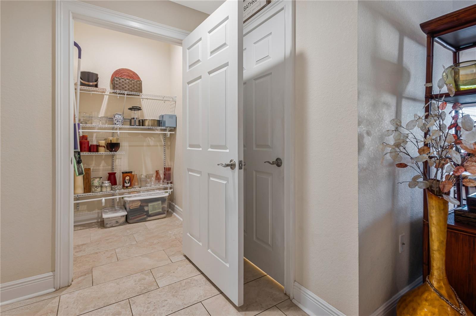 829 DATE PALM LN — photo 41