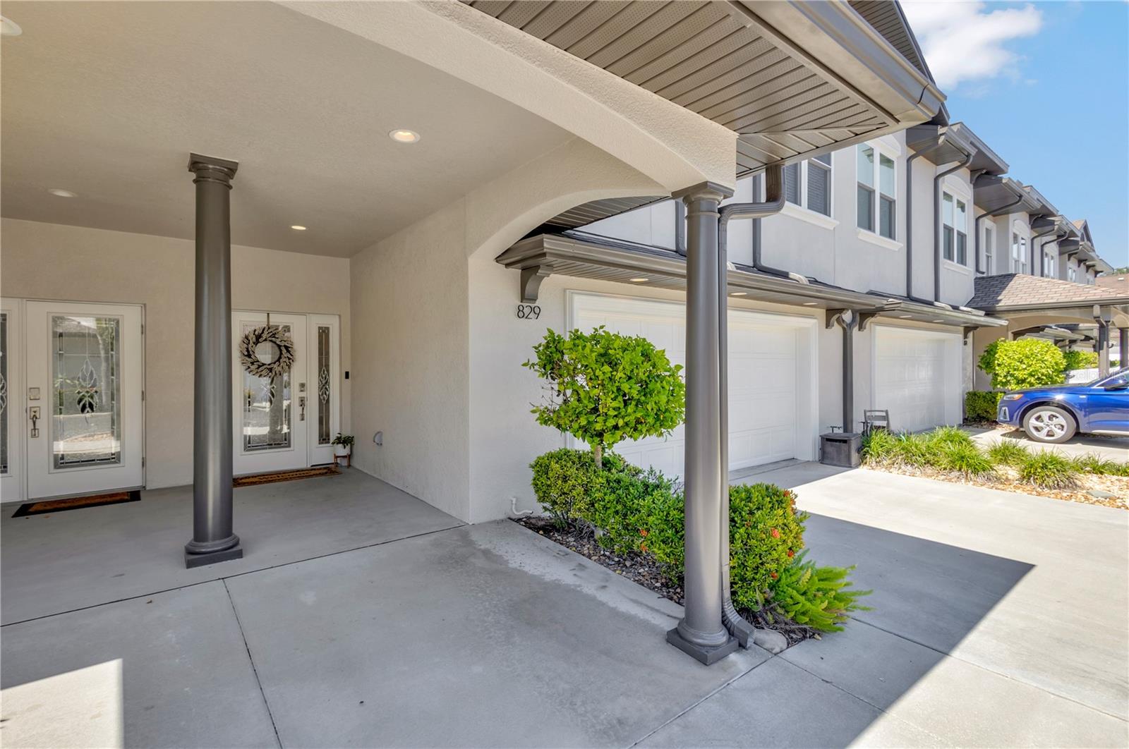 829 DATE PALM LN — photo 2