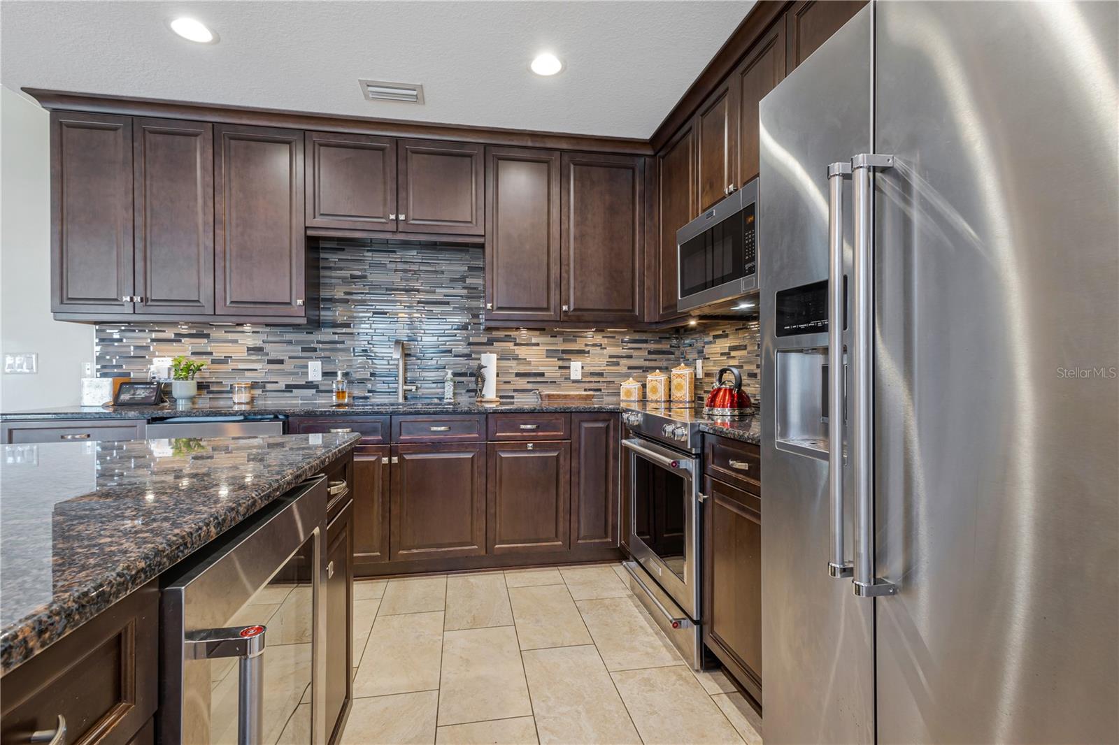 829 DATE PALM LN — photo 12