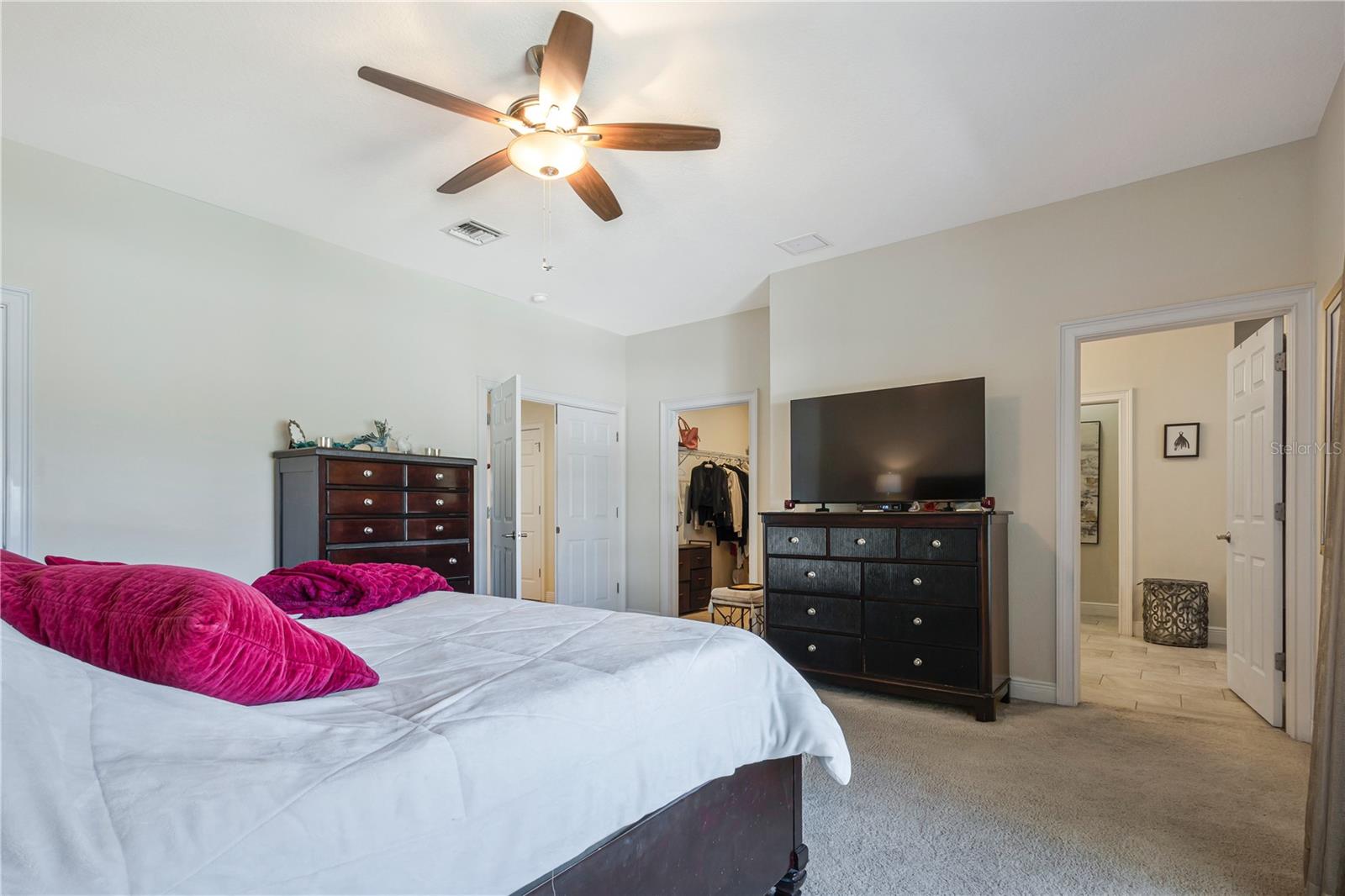 829 DATE PALM LN — photo 18