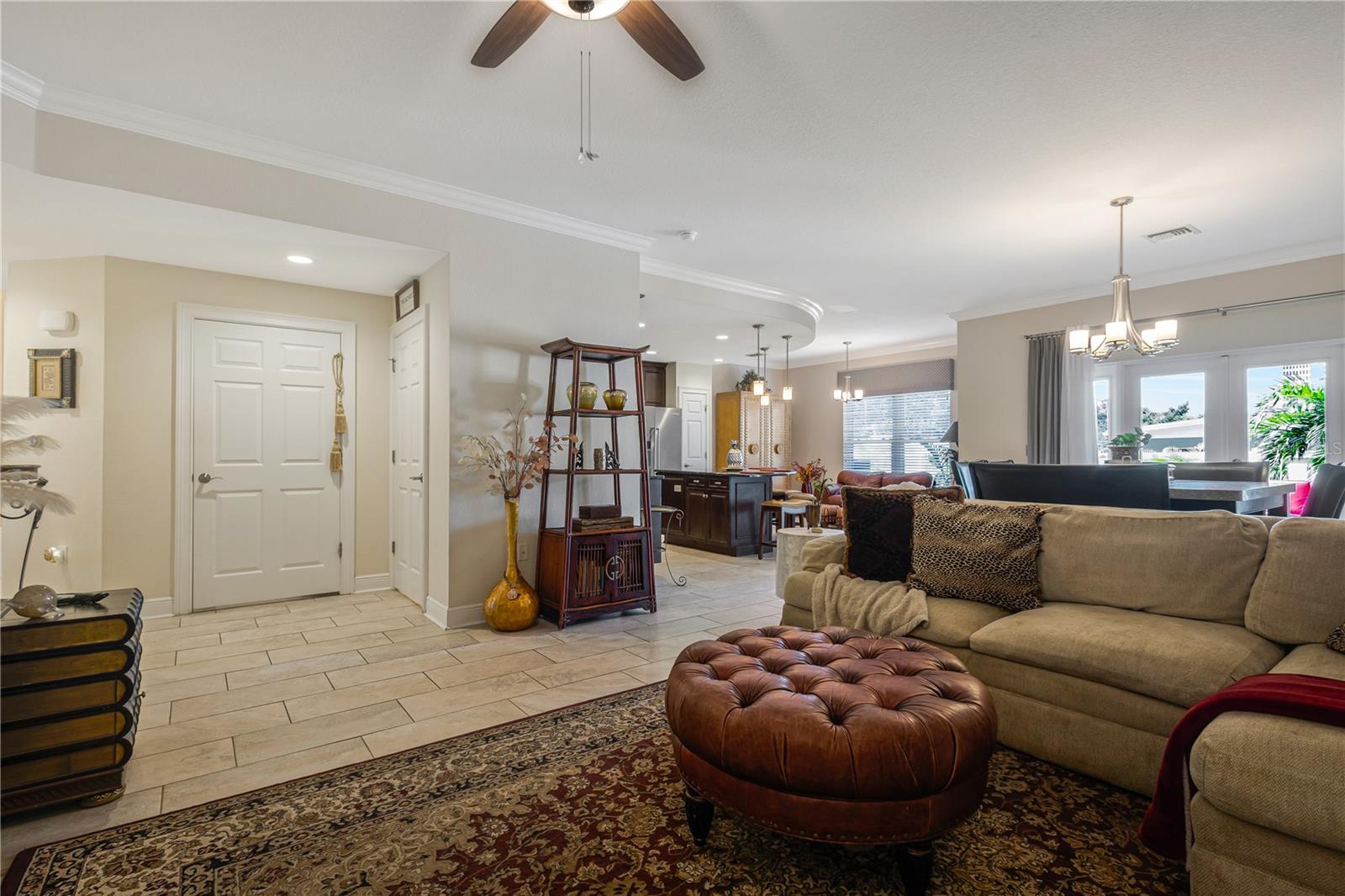 829 DATE PALM LN — photo 4