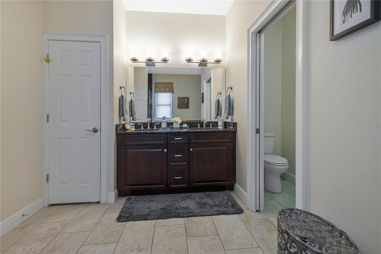 829 DATE PALM LN — photo 25