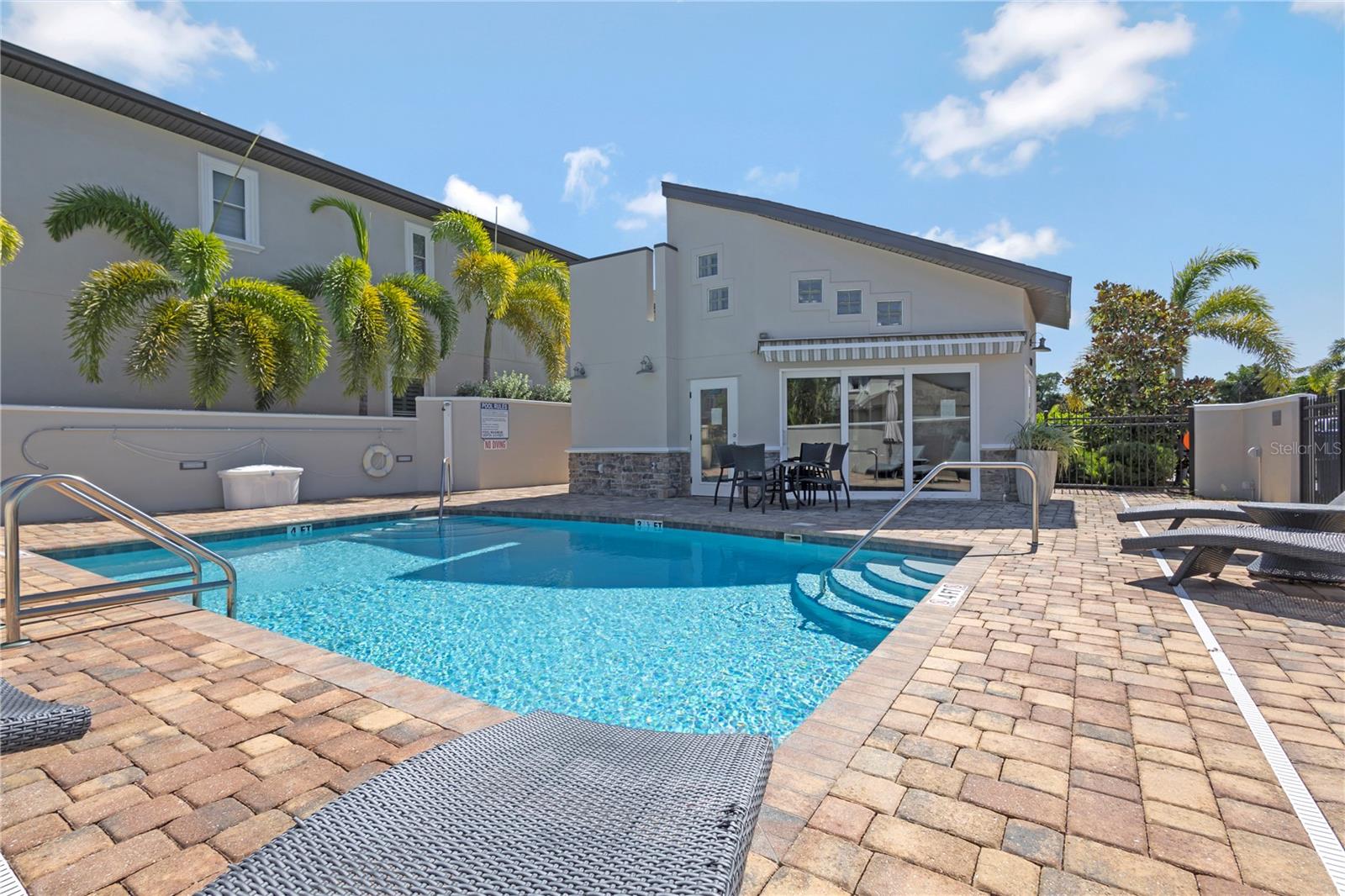 829 DATE PALM LN — photo 44