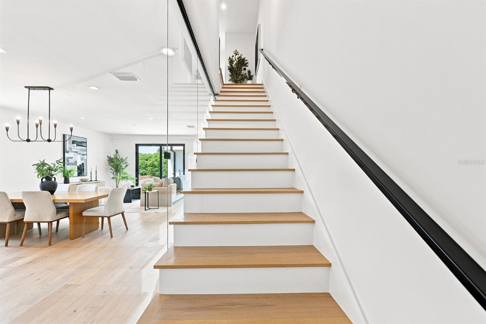 310 W COLUMBUS DR #2 — photo 12
