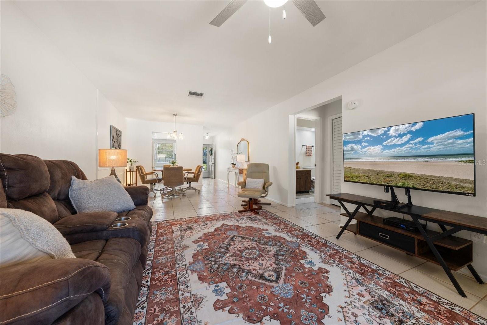 1442 NORMANDY PARK DR #6 — photo 4