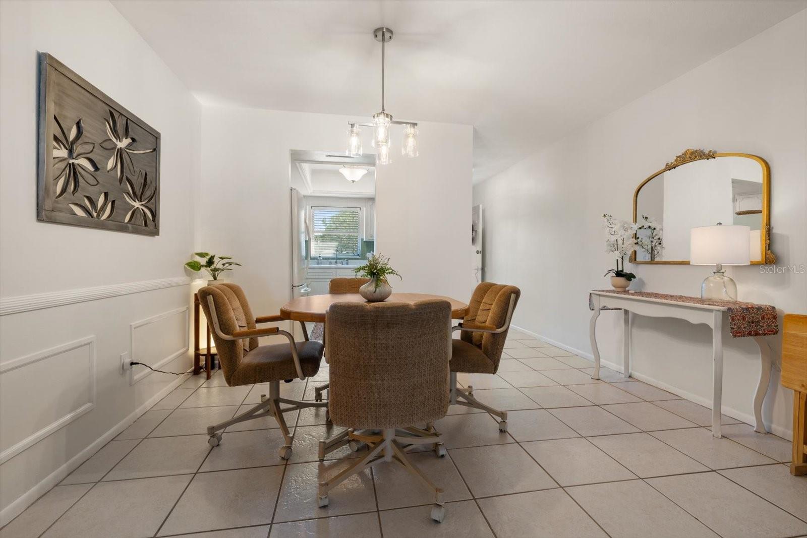 1442 NORMANDY PARK DR #6 — photo 6