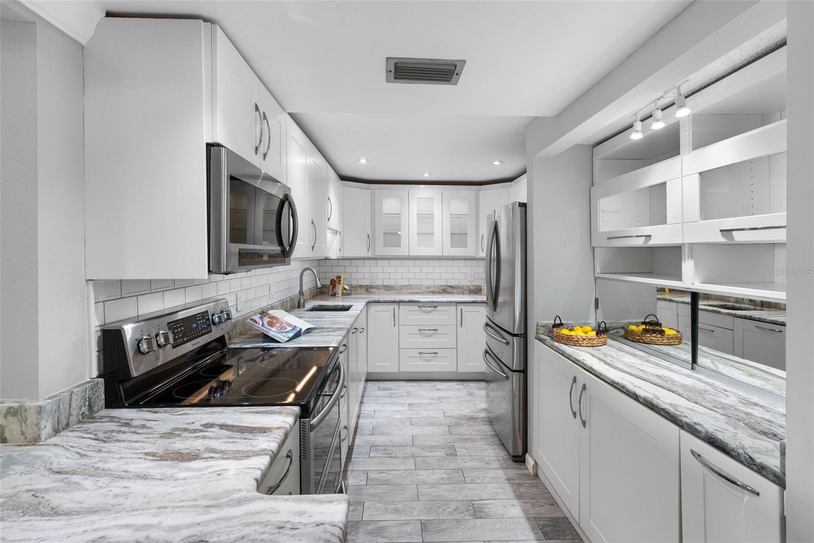 2700 BAYSHORE BLVD #9405 — photo 34