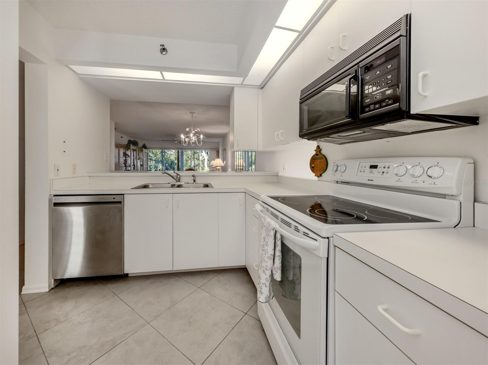 801 WATERSIDE DR #102 — photo 15