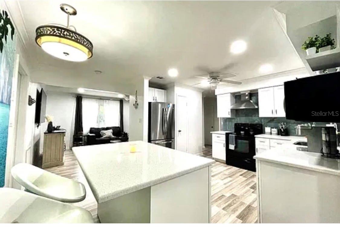 10940 DOROTHY LN — photo 10