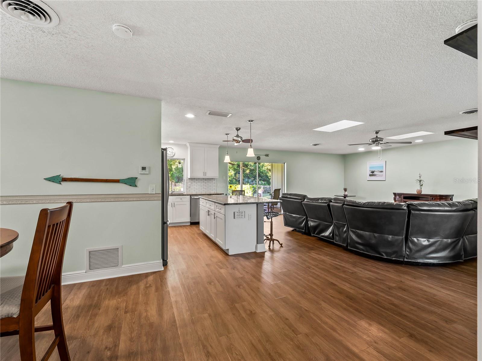 1319 PINEBROOK WAY CT — photo 8
