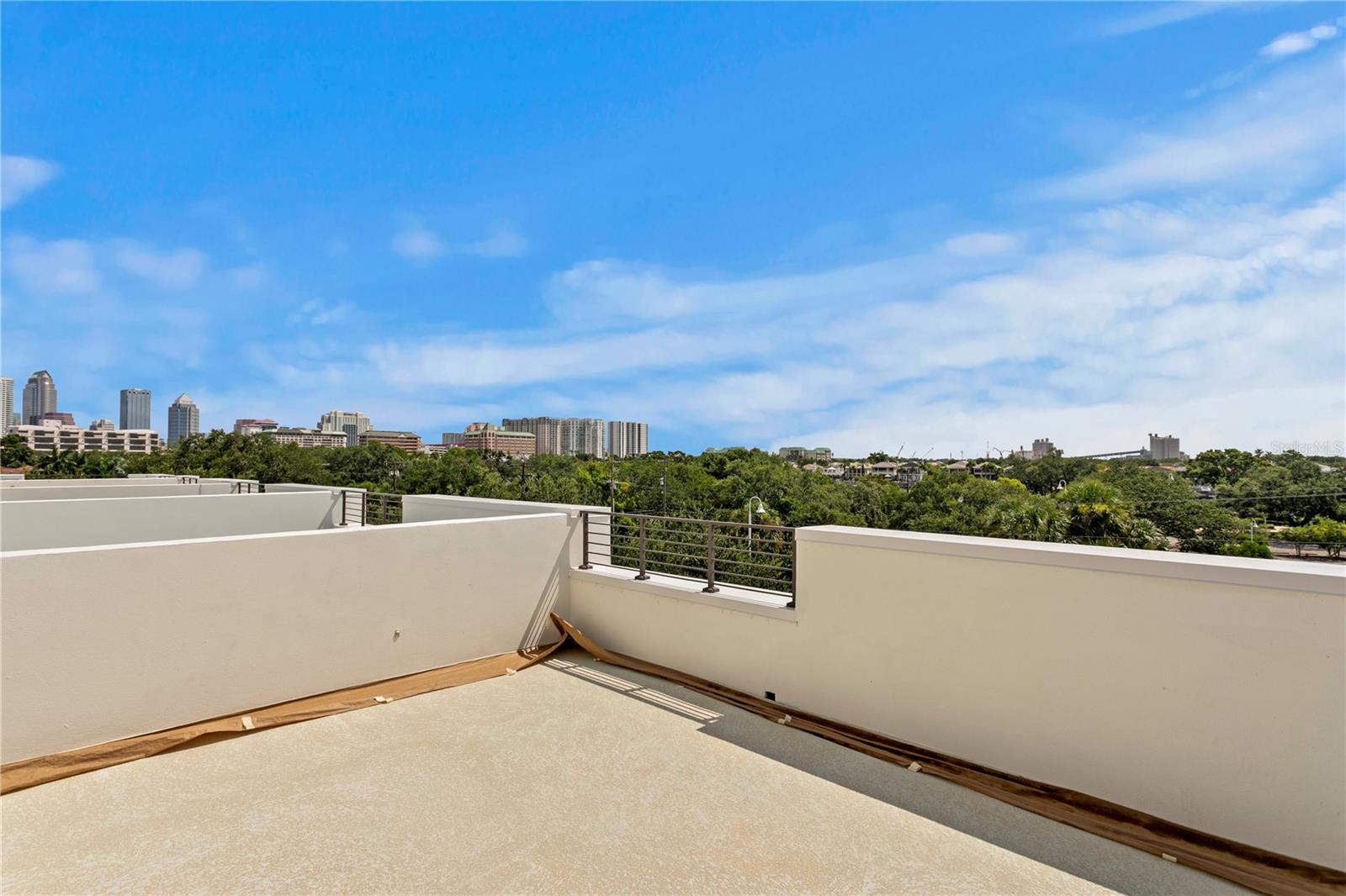 90 COLUMBIA DR #5 — photo 42