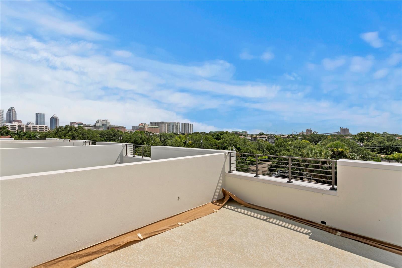 90 COLUMBIA DR #5 — photo 41