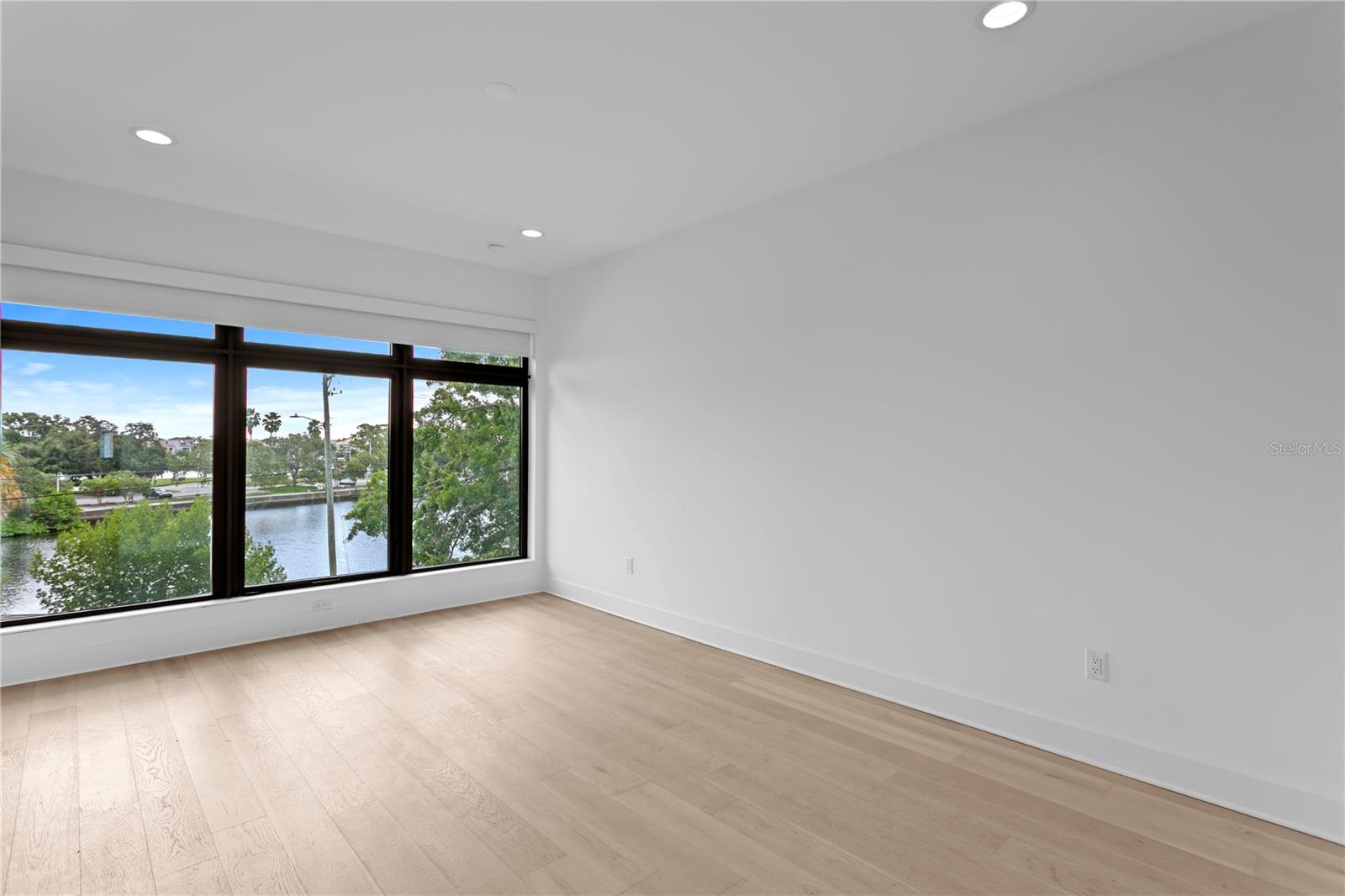 90 COLUMBIA DR #5 — photo 20