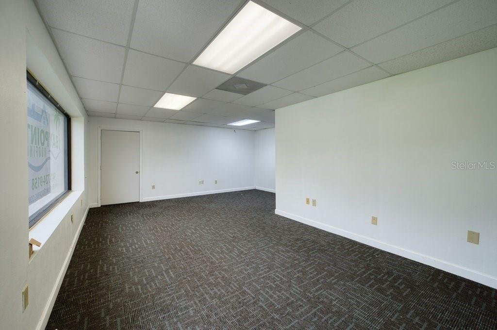 511 INTERSTATE CT — photo 12