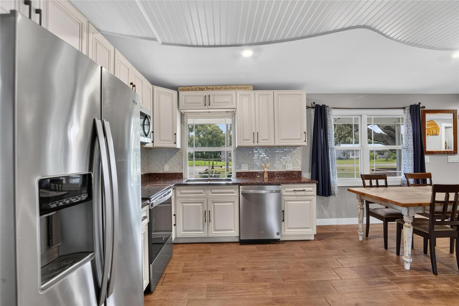 3009 S NORTHVIEW RD — photo 12