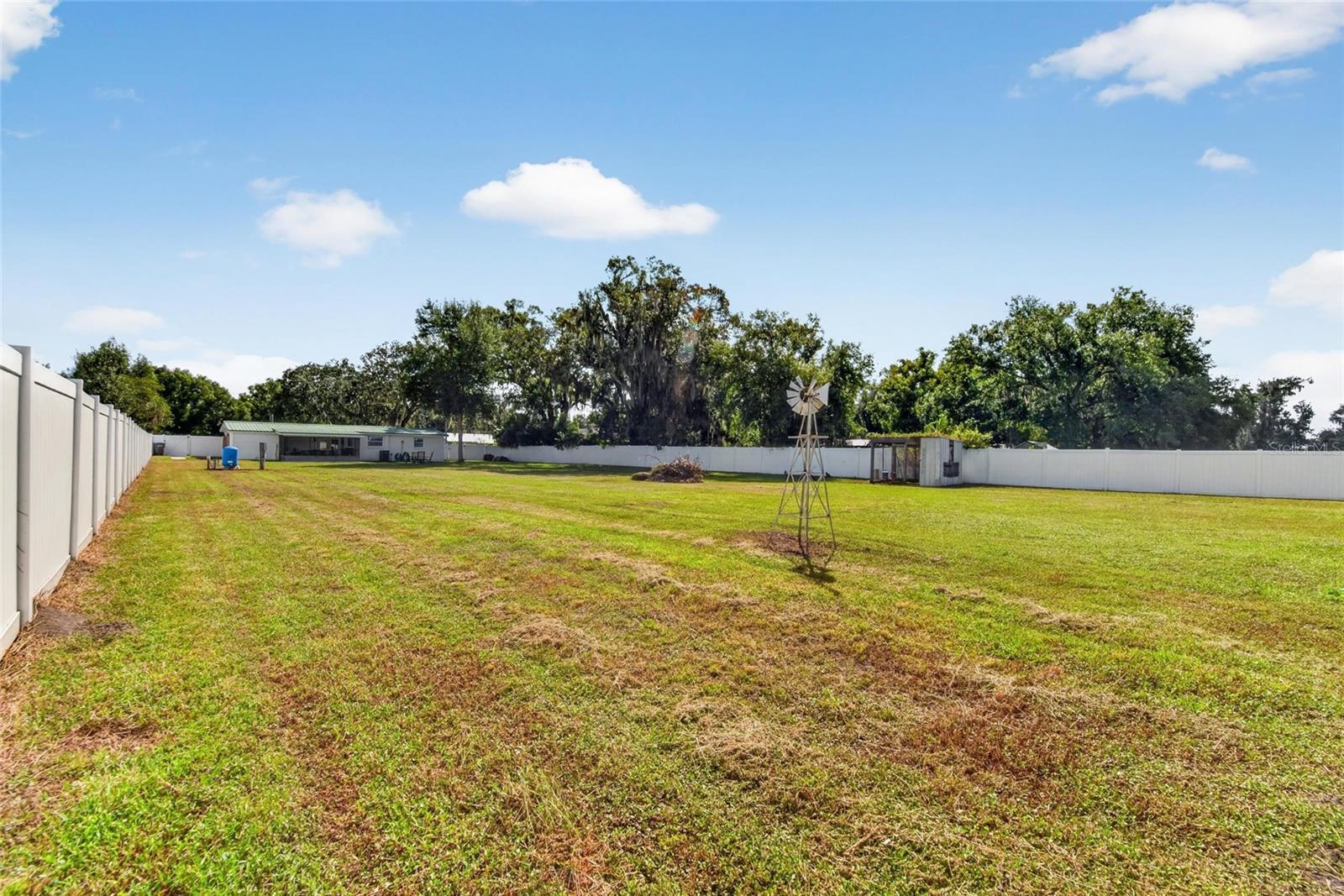 3009 S NORTHVIEW RD — photo 41