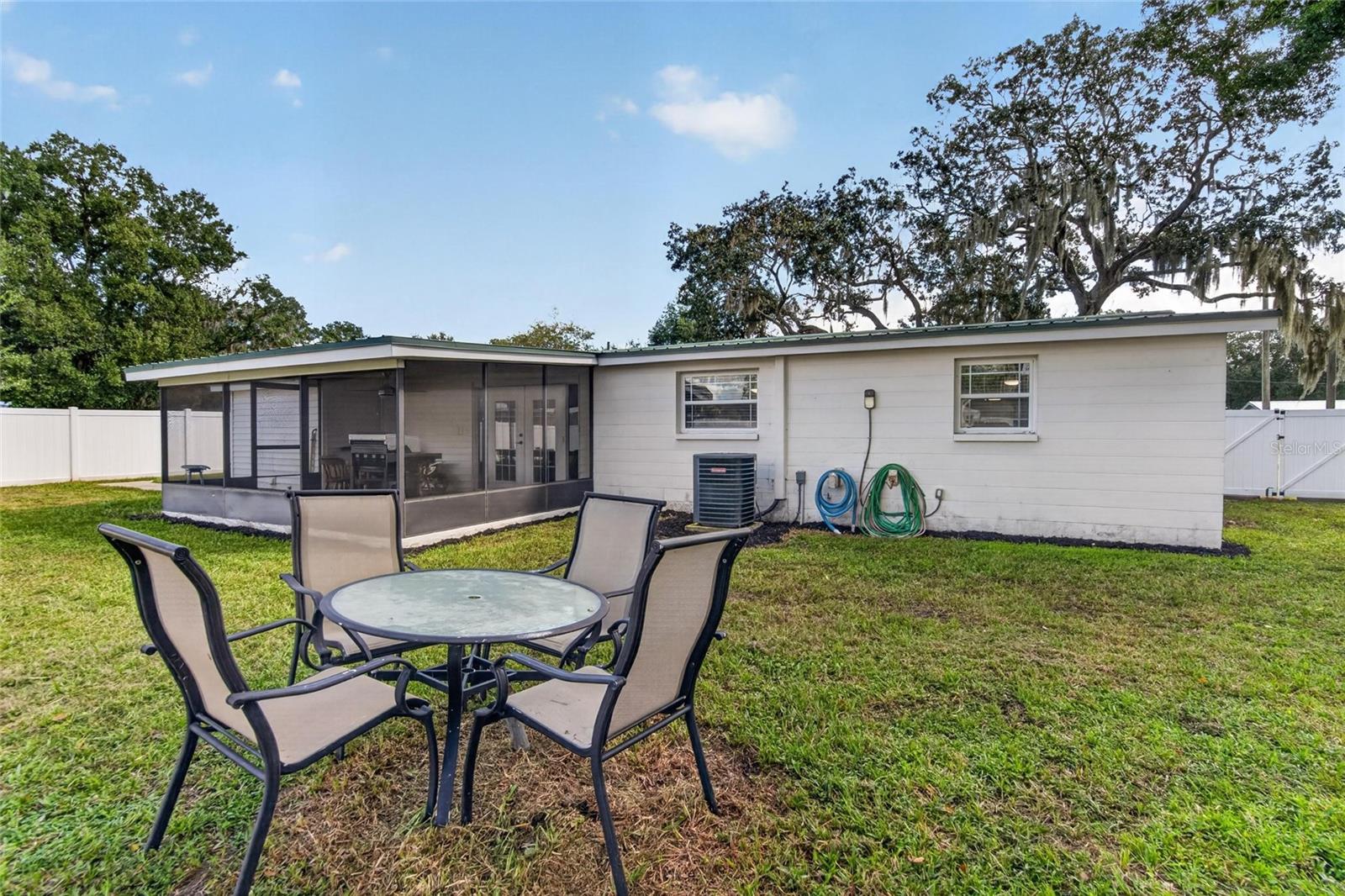 3009 S NORTHVIEW RD — photo 49