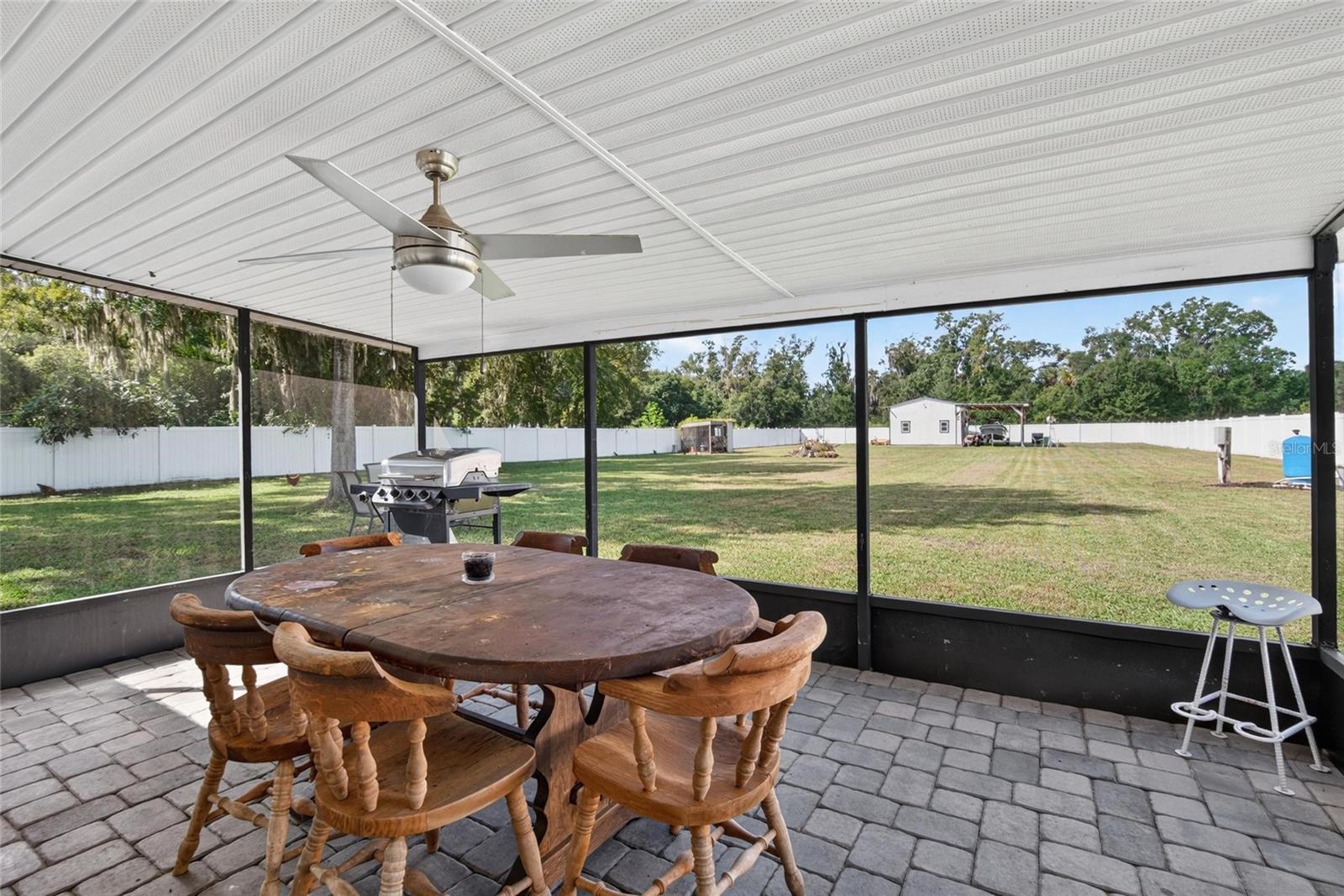 3009 S NORTHVIEW RD — photo 32