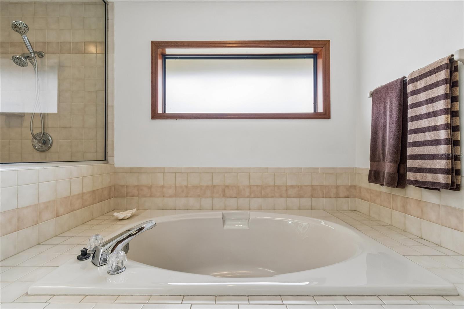 3822 COLD CREEK DR — photo 38