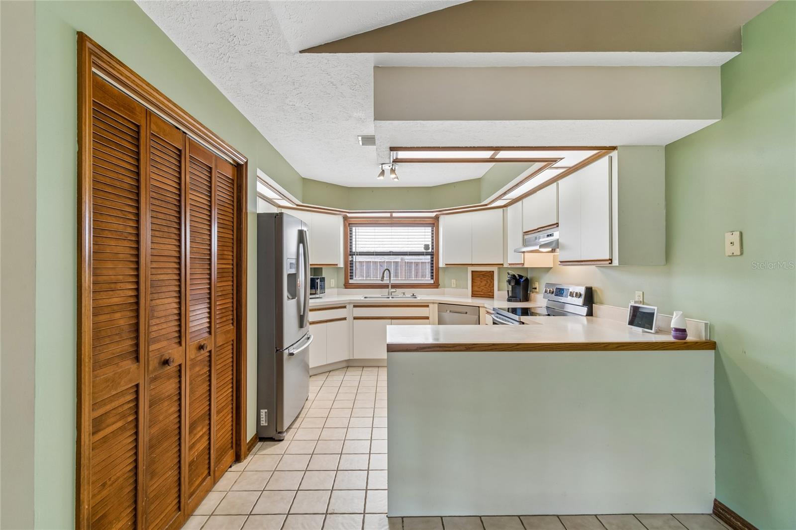 3822 COLD CREEK DR — photo 23