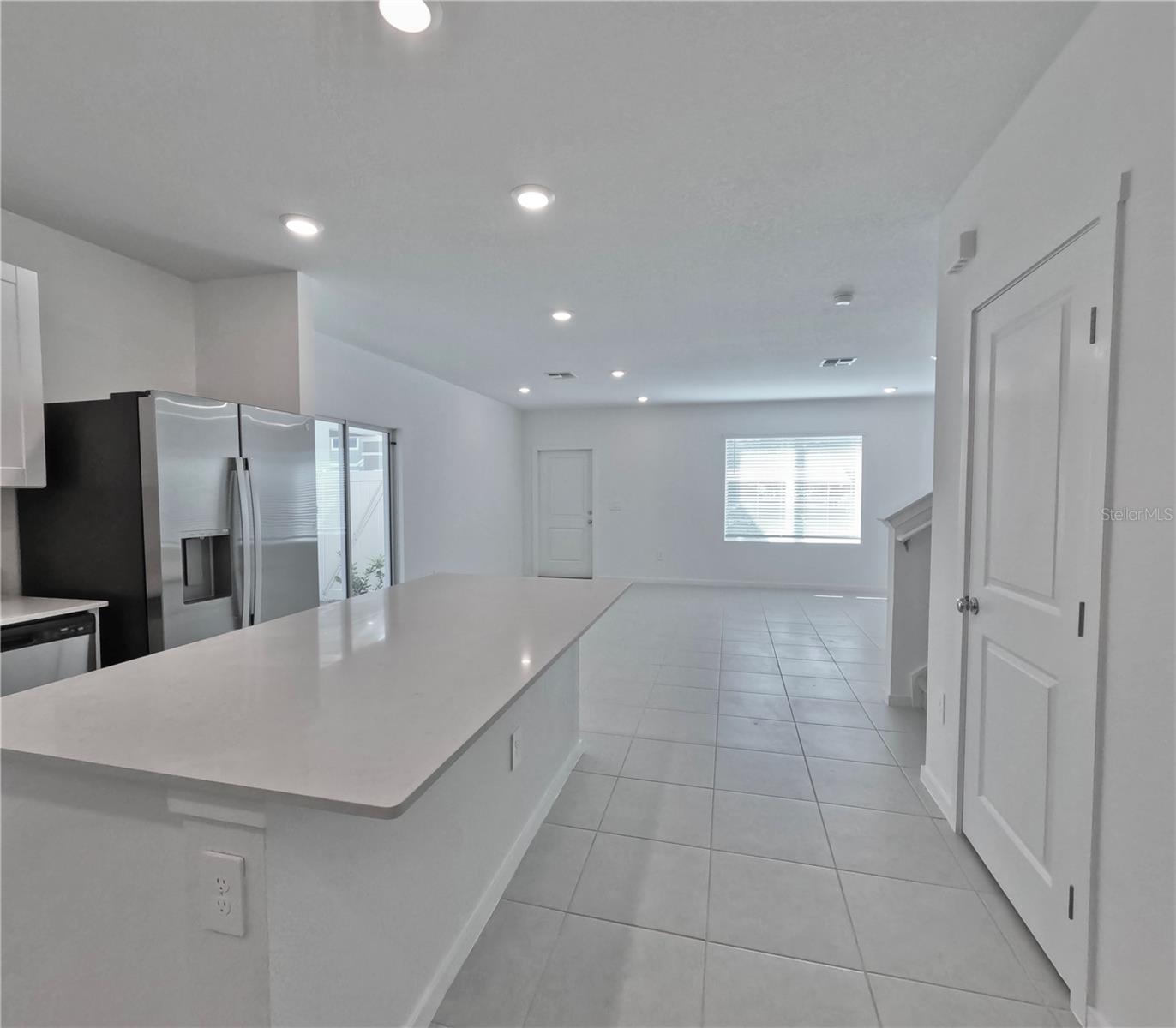 10174 GLADESONG LN — photo 3