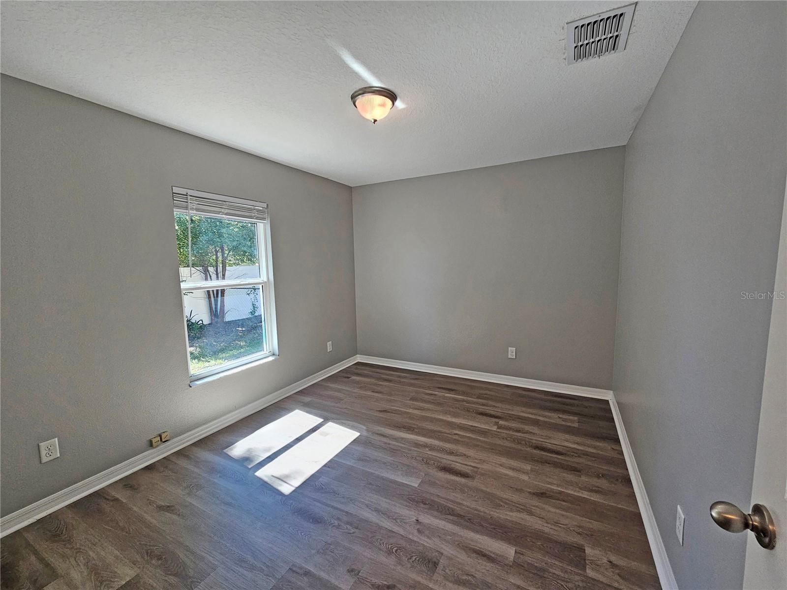 12141 137TH ST N — photo 20