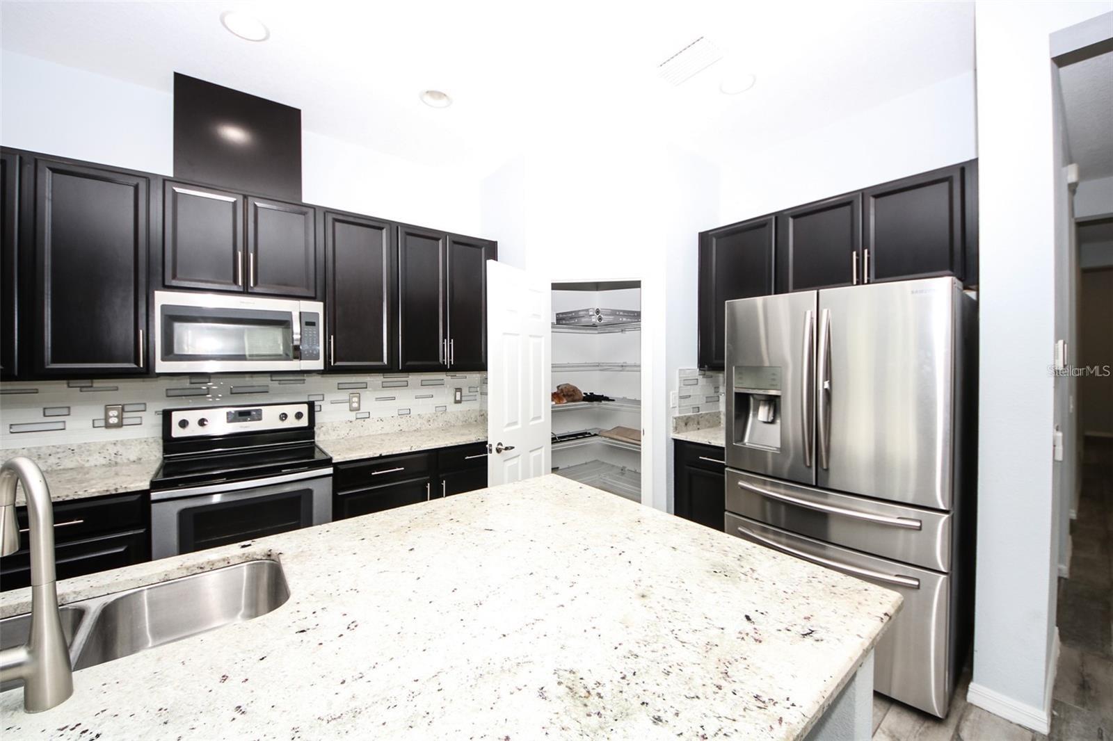 3061 MELA CT — photo 9