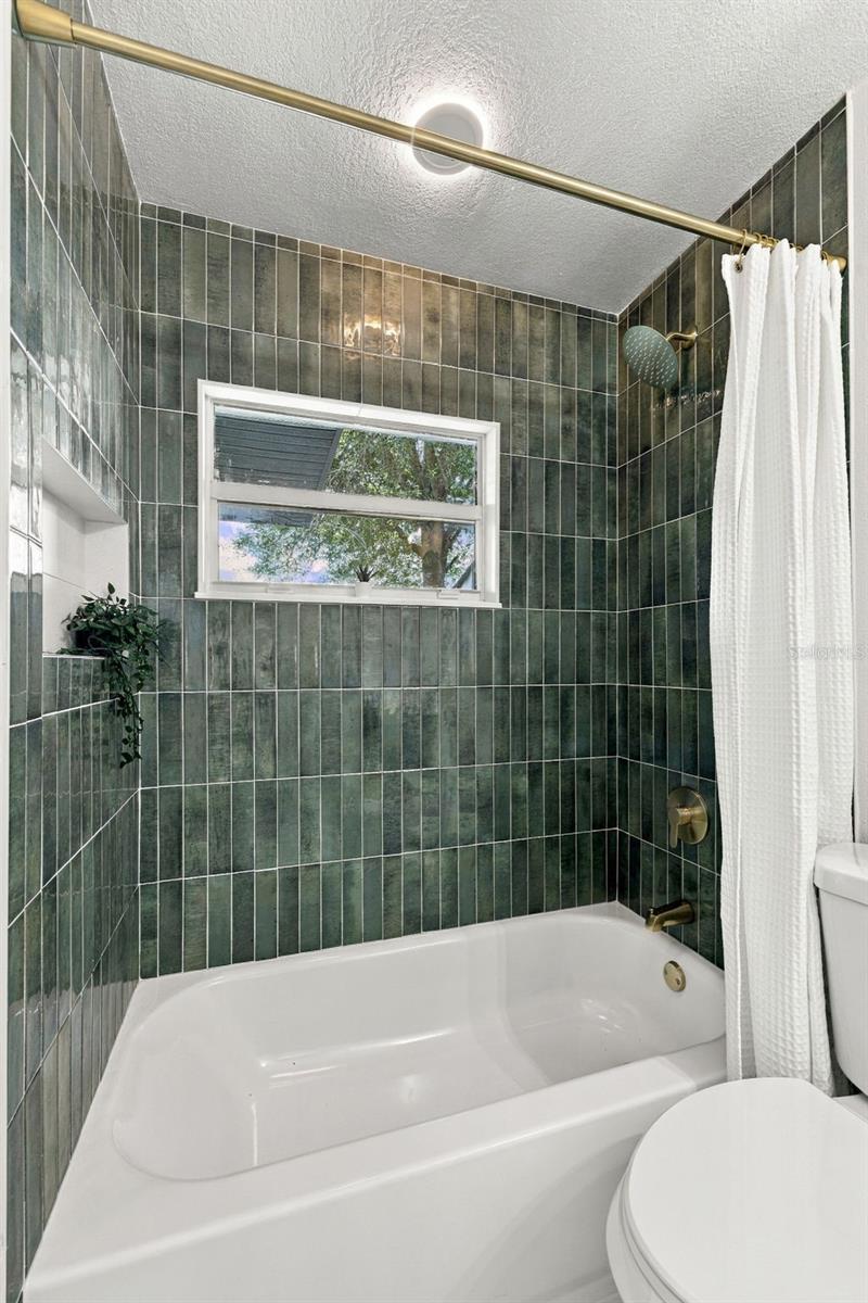 4506 S CAMERON AVE — photo 28