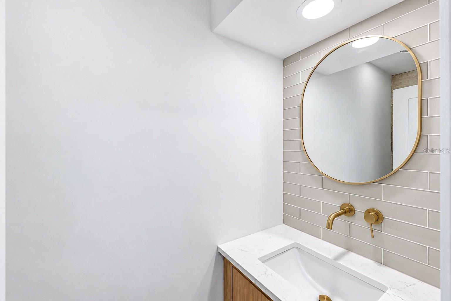 604 NORSOTA WAY — photo 43