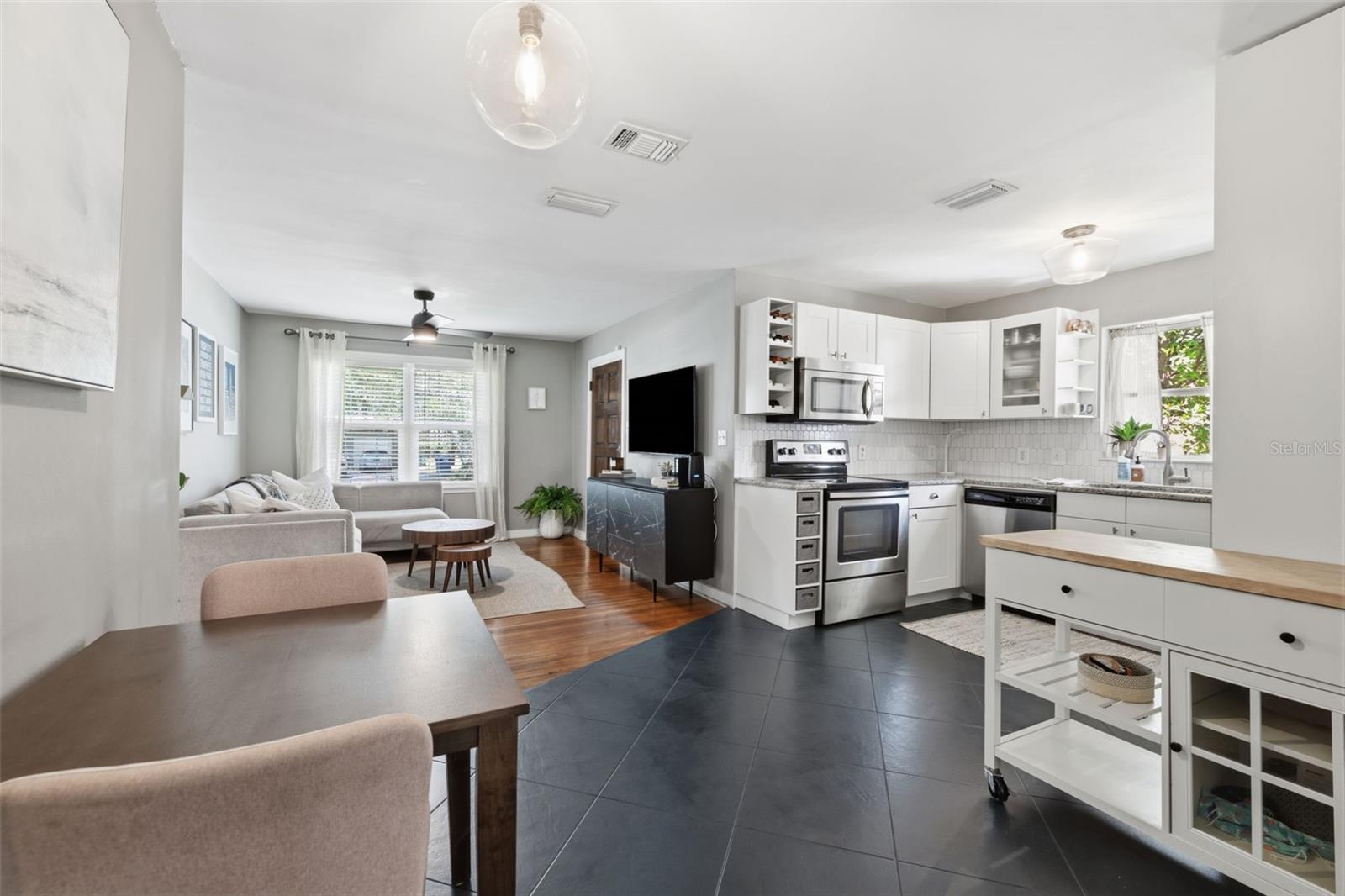 1423 E HENRY AVE — photo 16
