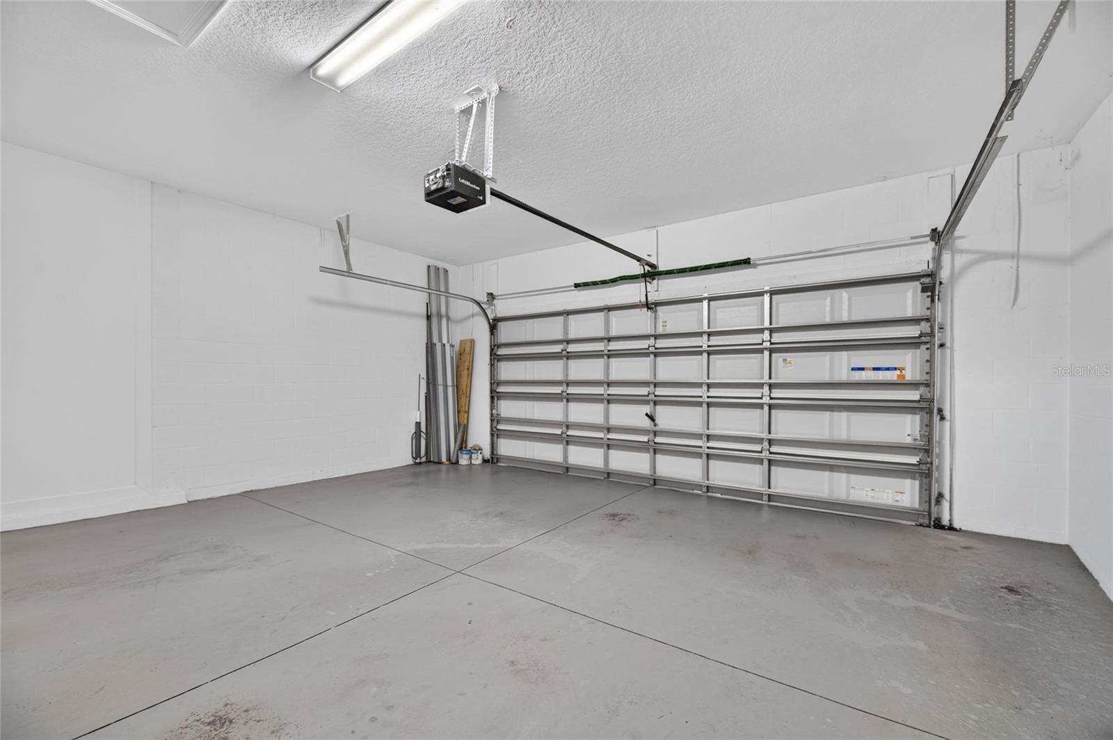 11010 PURPLE MARTIN BLVD — photo 36