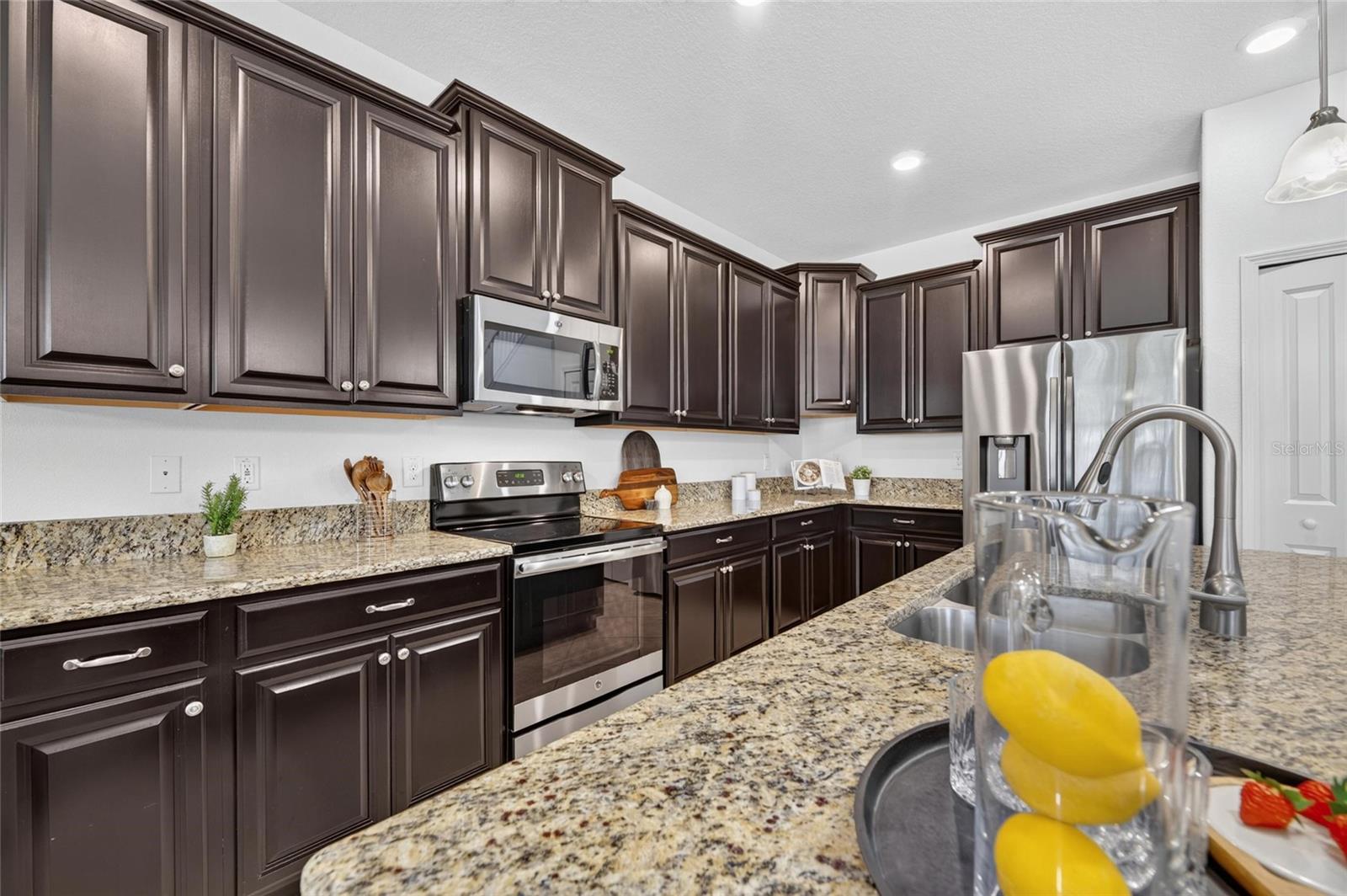 11010 PURPLE MARTIN BLVD — photo 20