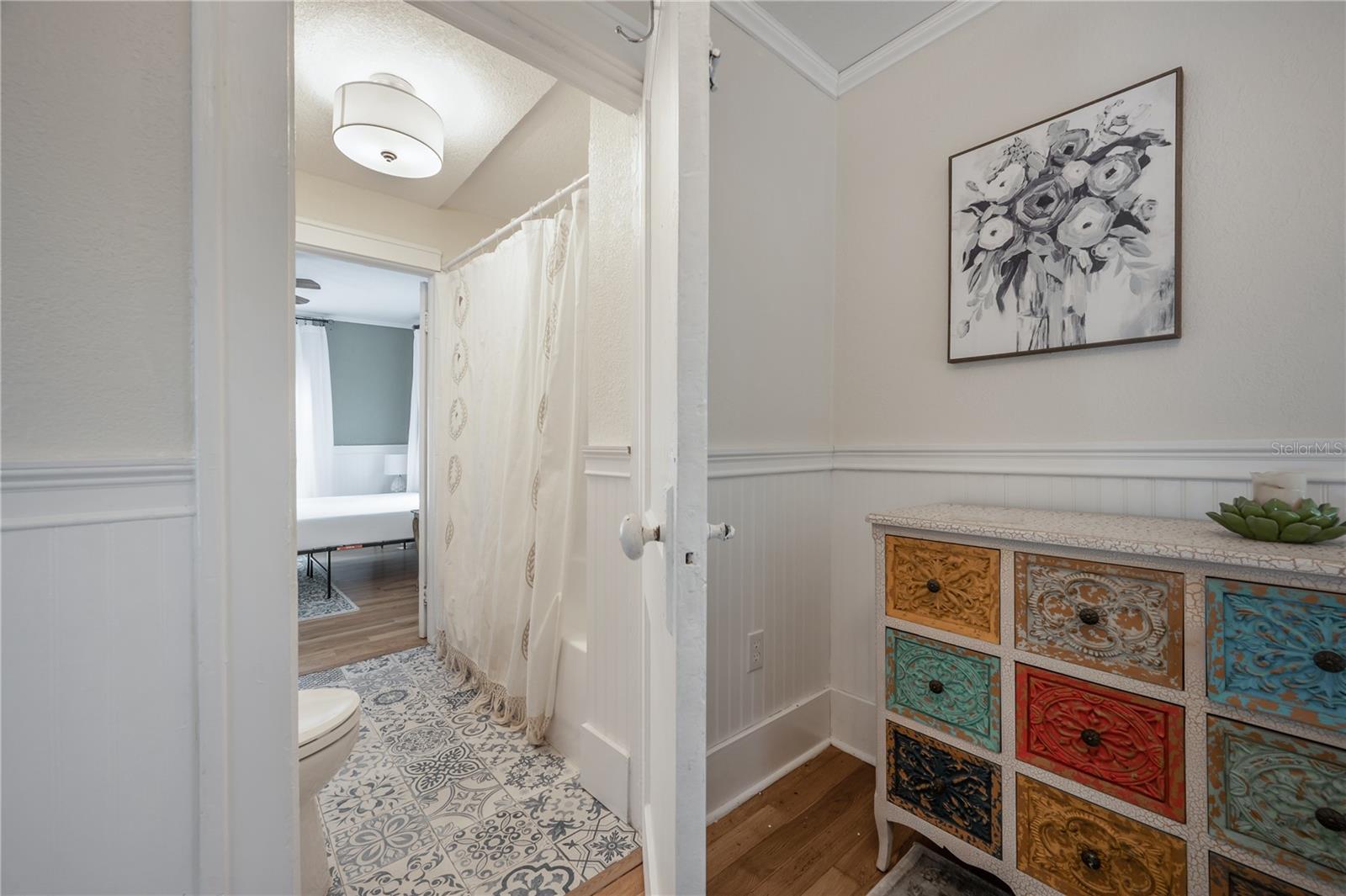 236 W NORTH ST #D — photo 18