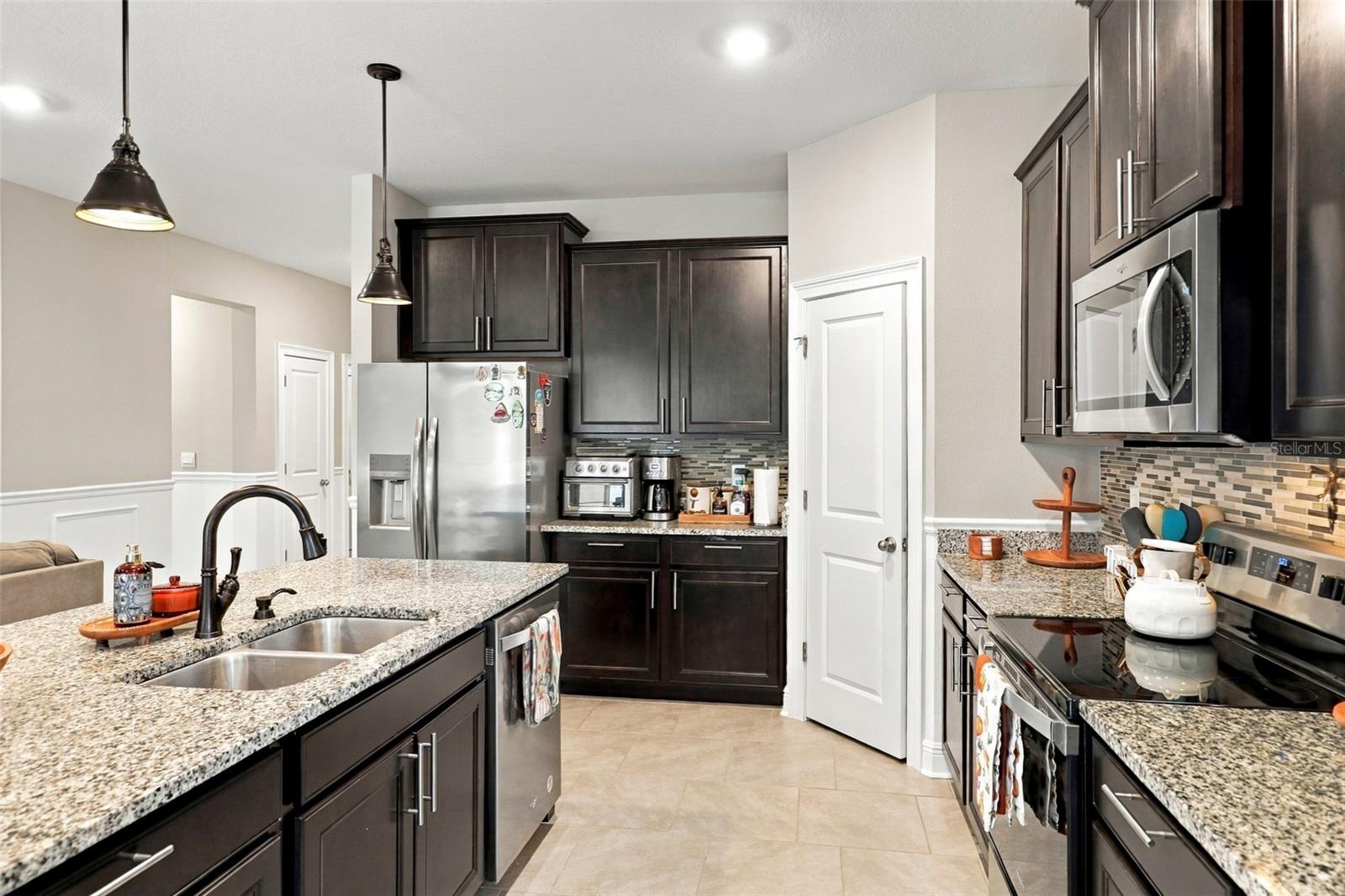 33310 MAJOR OAK DR — photo 33