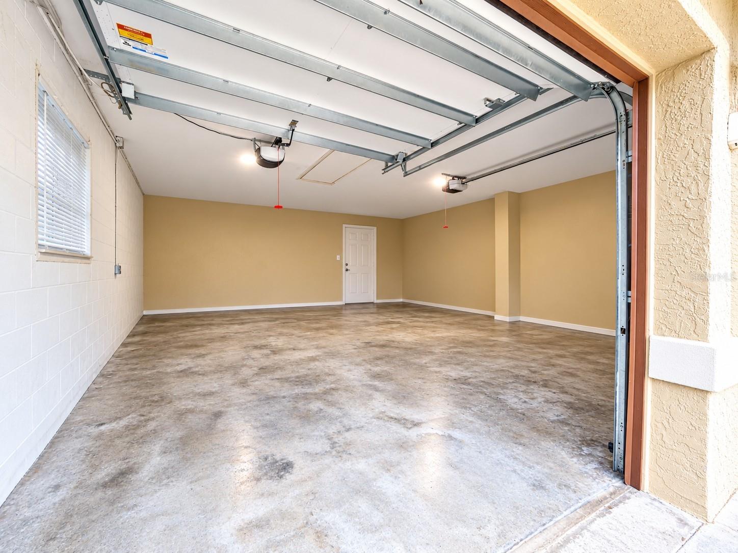 8344 FOUNTAIN AVE — photo 50