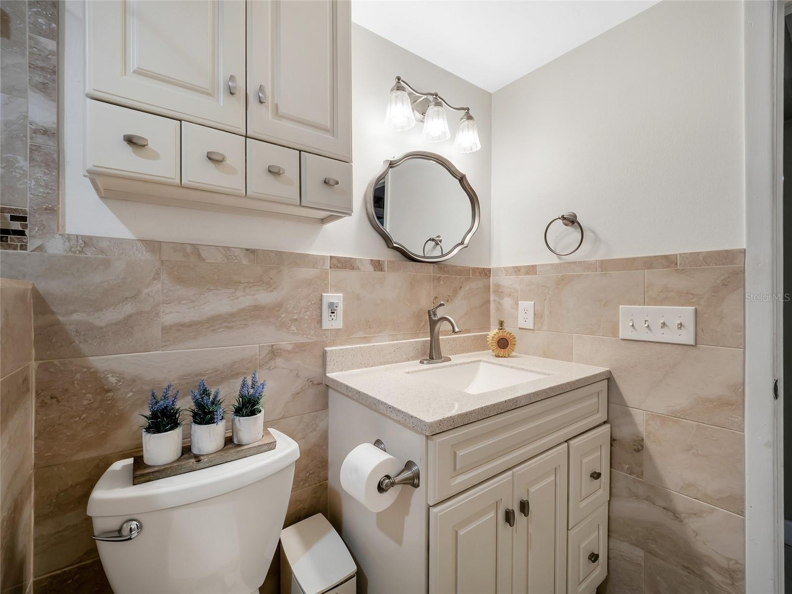 8344 FOUNTAIN AVE — photo 18