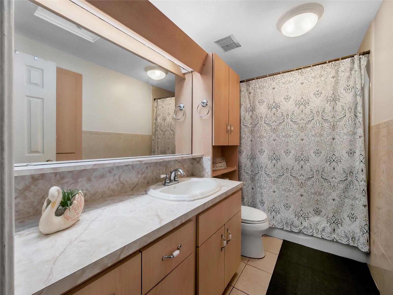 8344 FOUNTAIN AVE — photo 26
