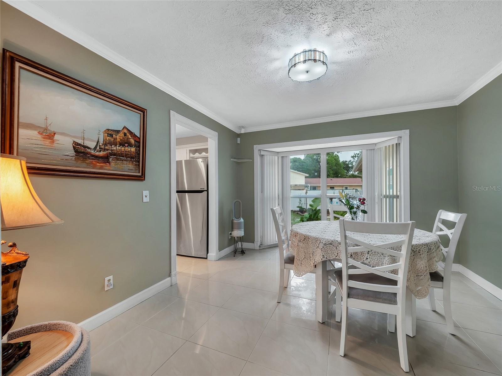 8344 FOUNTAIN AVE — photo 9