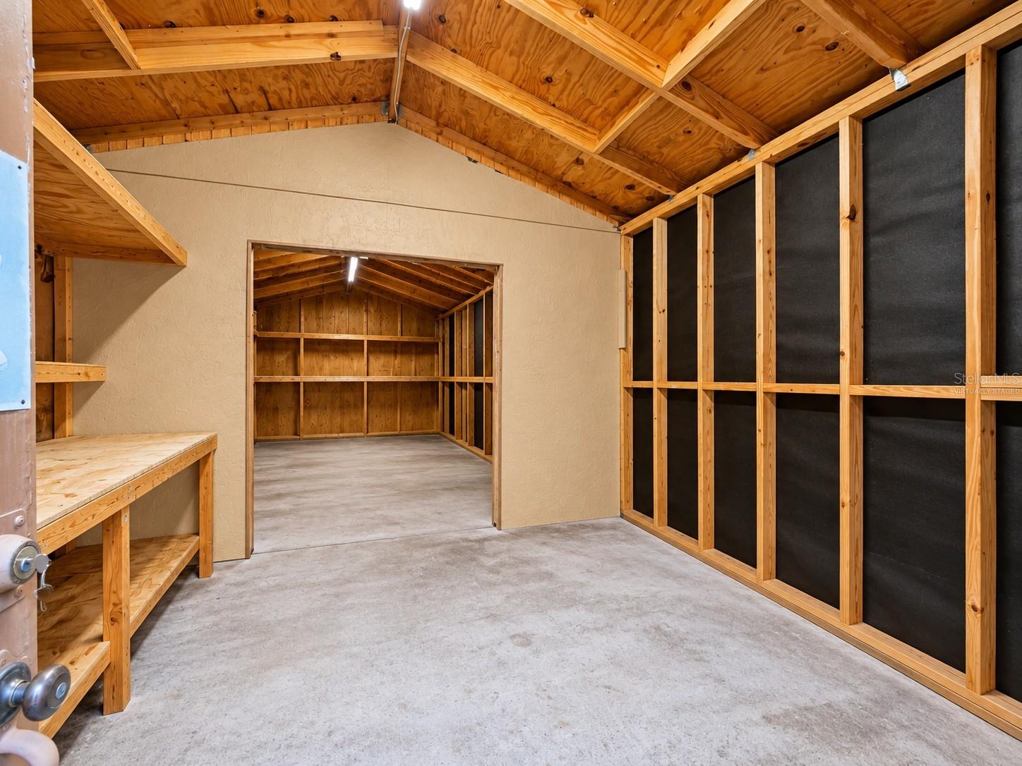 8344 FOUNTAIN AVE — photo 36