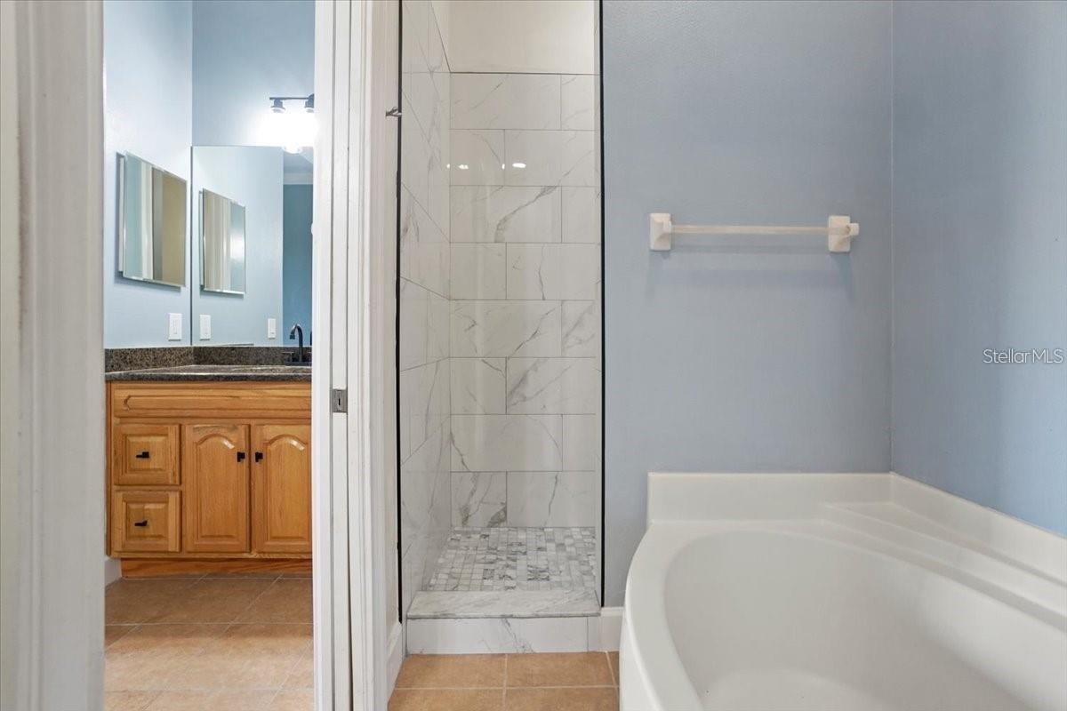 8406 COSTA BLANCA CT — photo 24