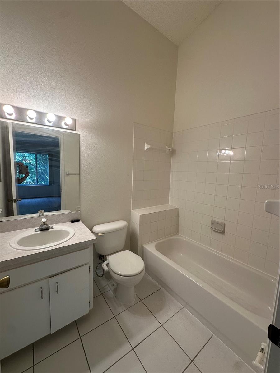 8627 HUNTERS KEY CIR — photo 11