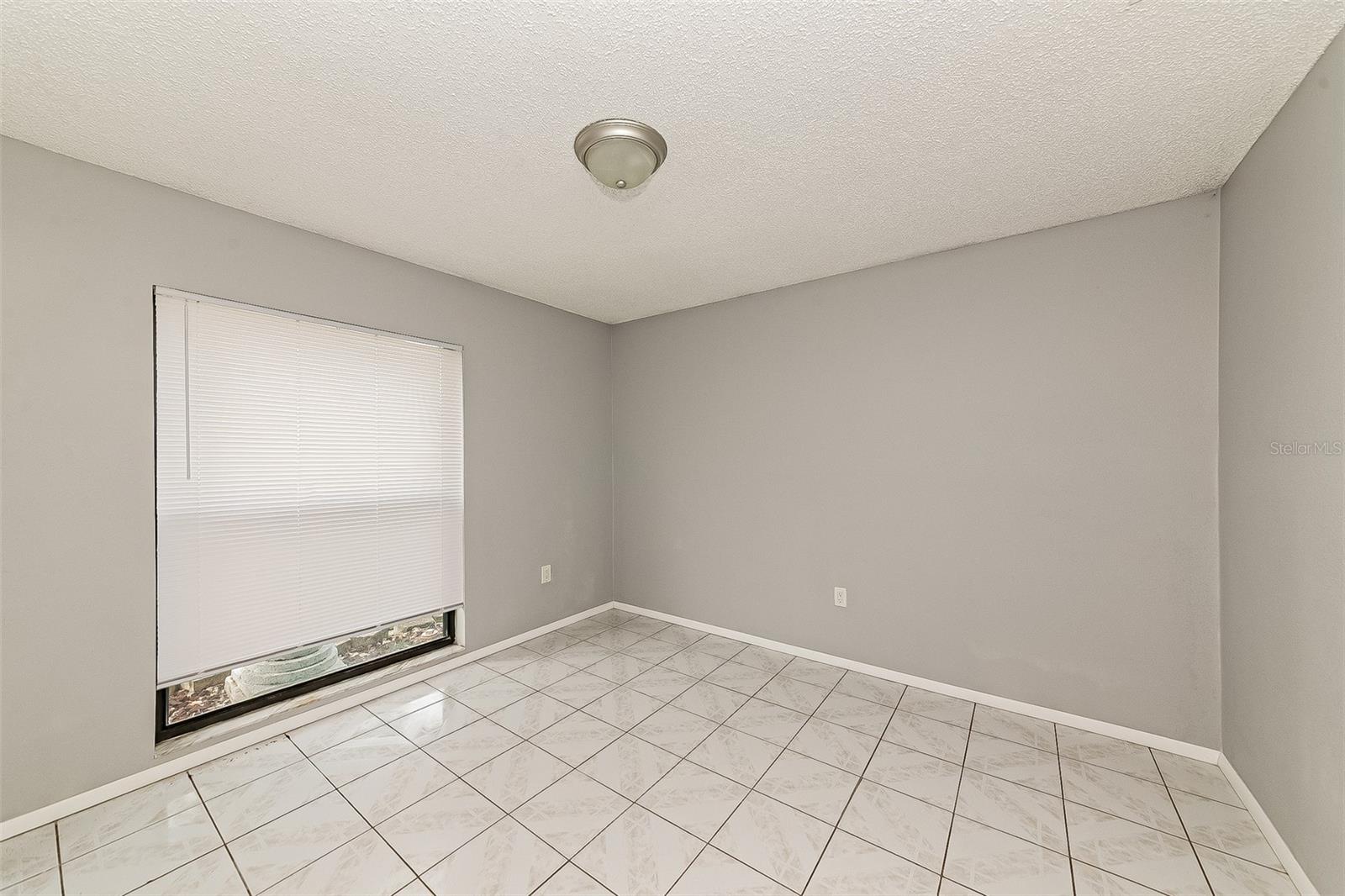 610 49TH ST E — photo 17