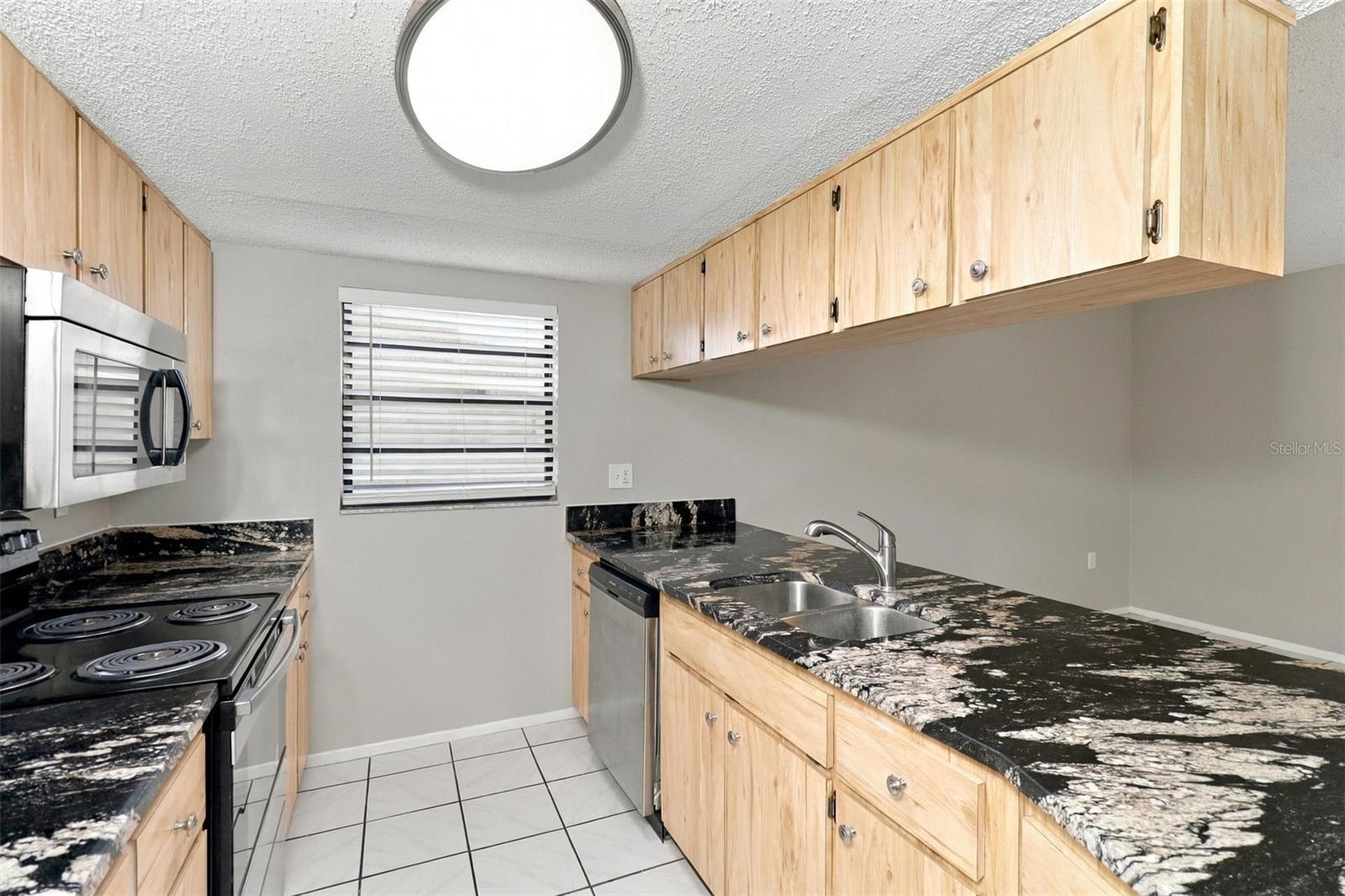7752 ROYAL STEWART DR — photo 9